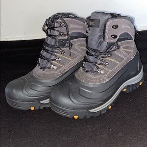 Men’s hiking boots